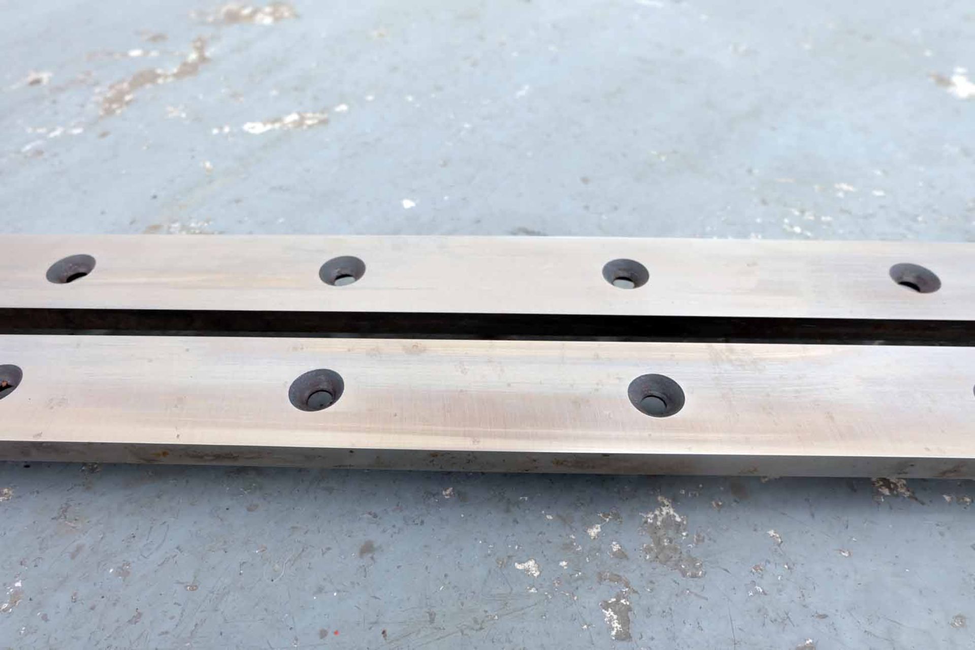 Pair of Guillotine Blades. Length 2544mm. Dimensions 62mm x 16mm Double Sided. 17 Holes Counter Sunk - Bild 4 aus 6