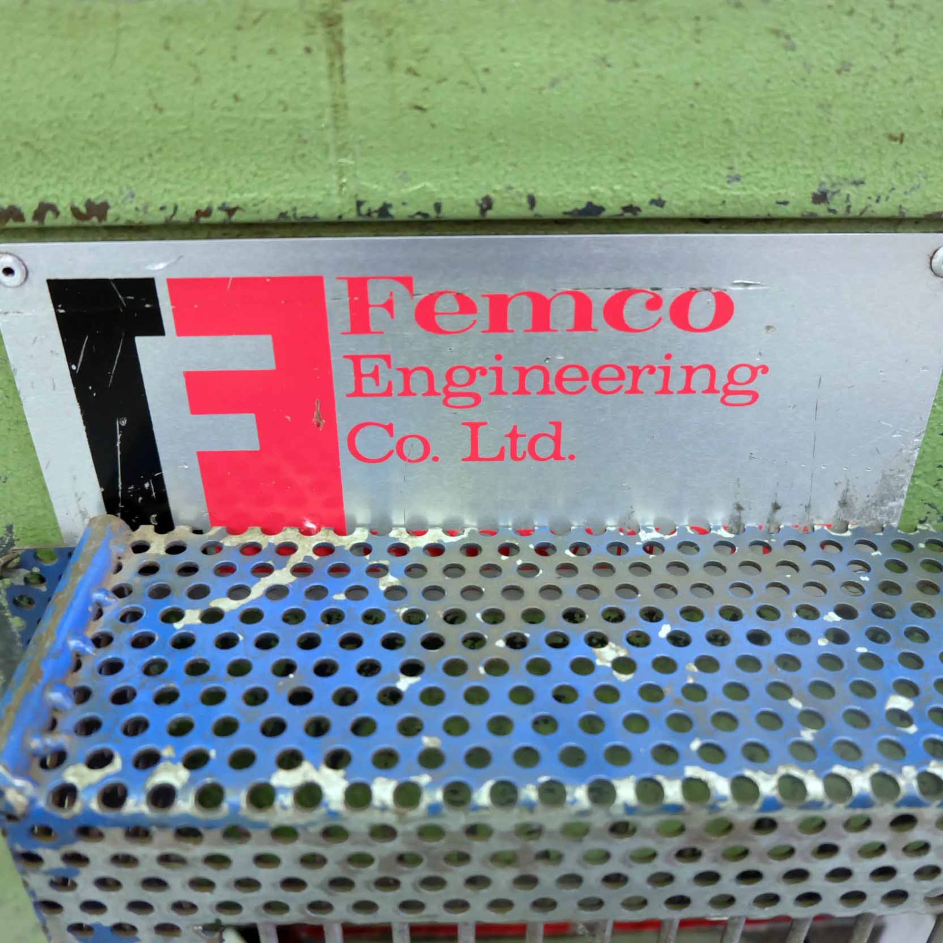Femco Hydranotch Corner Notcher. Capacity 200mm x 200mm. Table Size 30" x 26". - Image 6 of 10