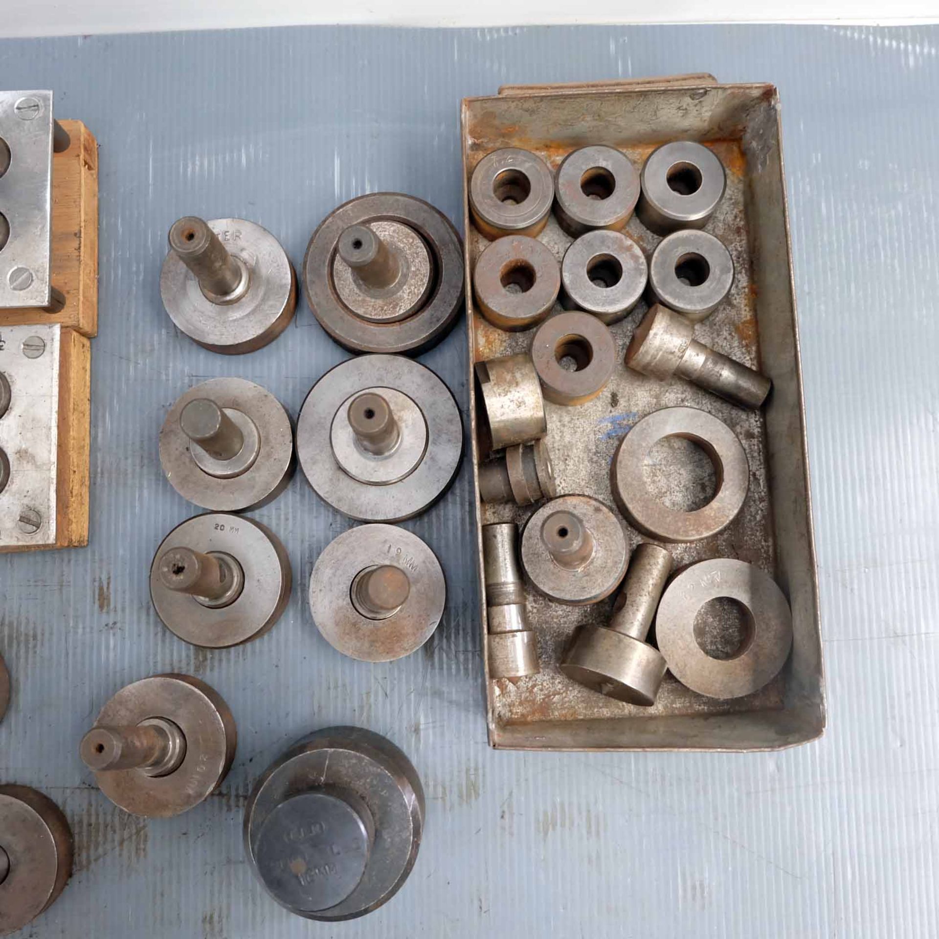 Selection of Punch Tooling. Various Styles & Sizes. - Bild 3 aus 4
