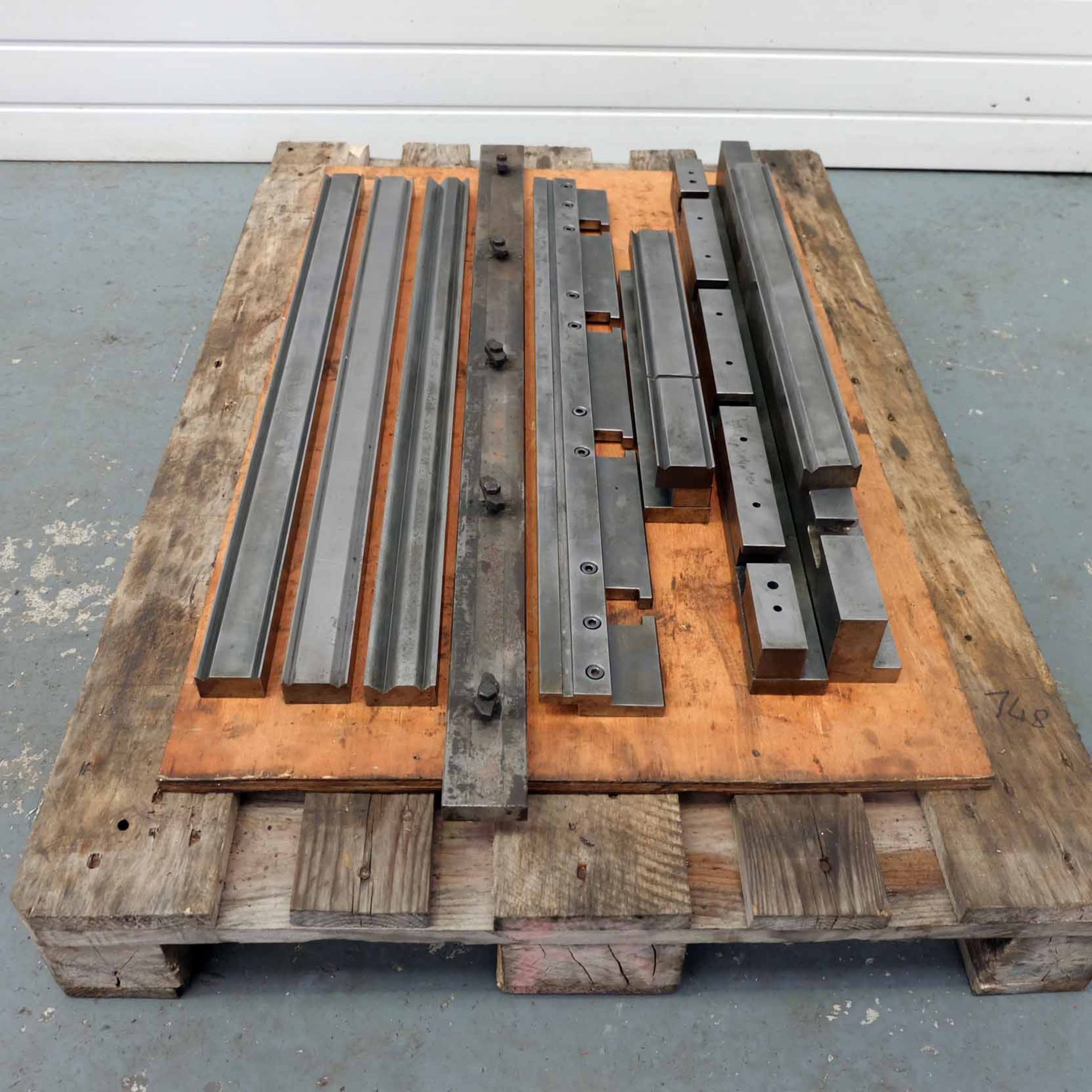 Quantity of Bottom Press Brake Tooling. Clamp Bases, Clamps & Double Vee Tools. - Image 2 of 6
