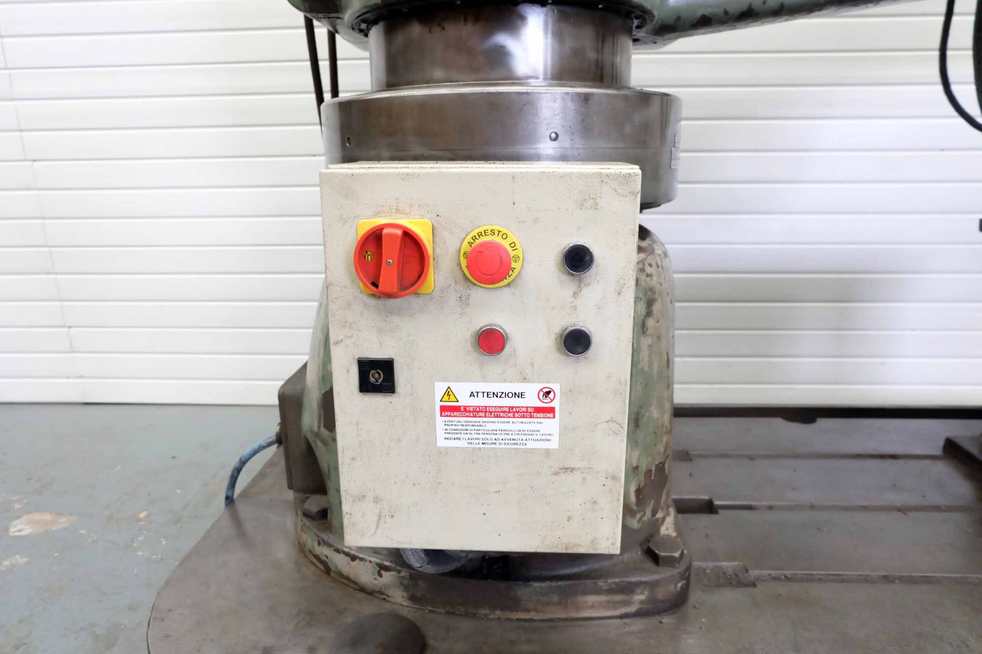 Caser Model F55-1600 Radial Arm Drill. Arm Radius 1600mm. Spindle Taper No.5 Morse. Spindle Speeds 2 - Bild 14 aus 15