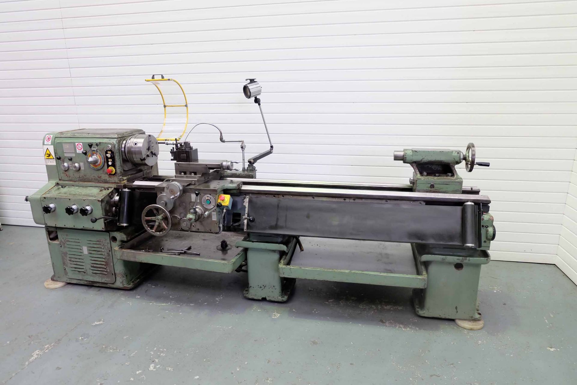 ZMM Model C11MB Gap Bed Centre Lathe. Swing Over Bed 520mm. Swing in Gap 650mm. Spindle Speeds 16-20 - Bild 2 aus 13