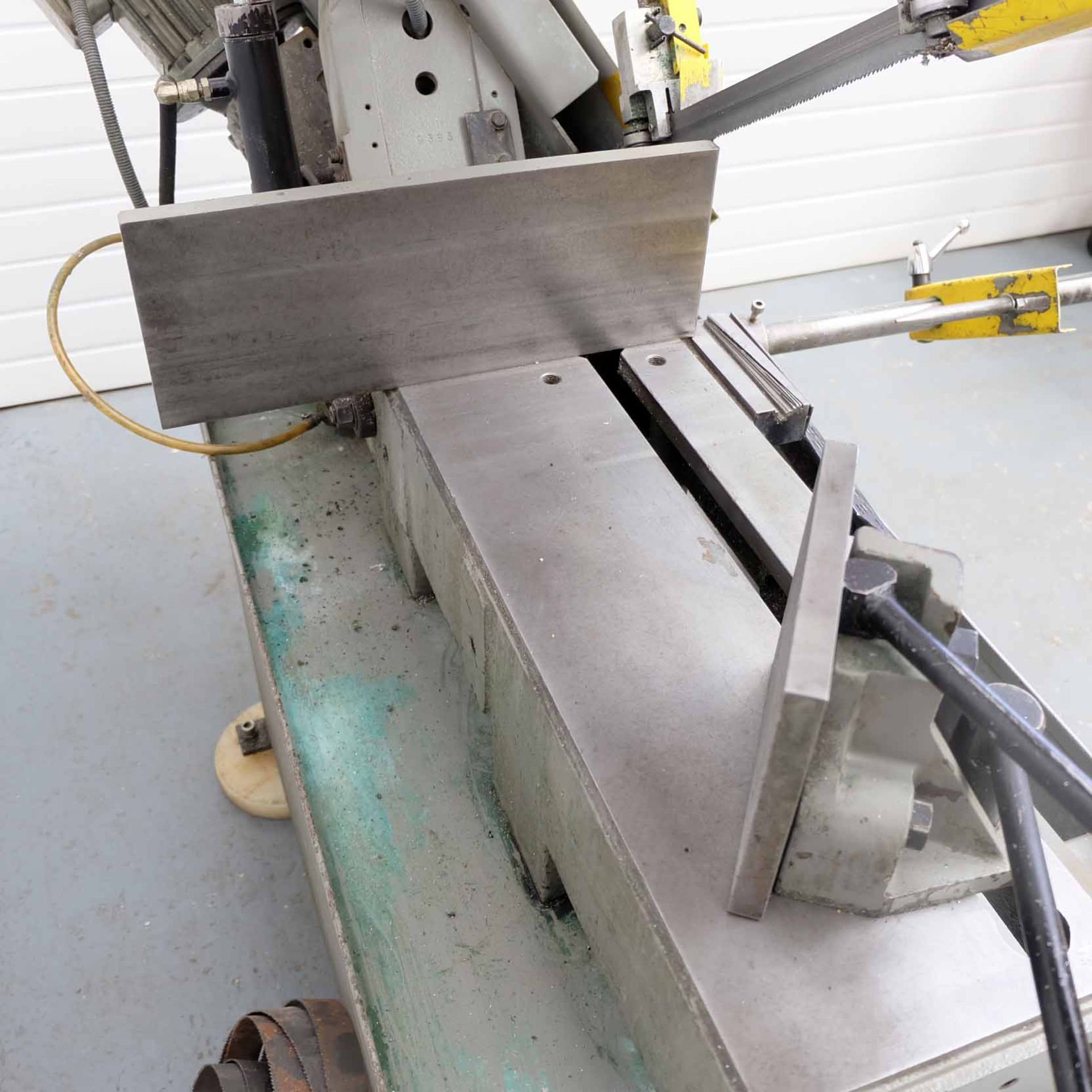 Chester H330 Horizontal Bandsaw. Variable Speed. Powered Rise & Fall. With 3 Spare Blades. - Image 9 of 14