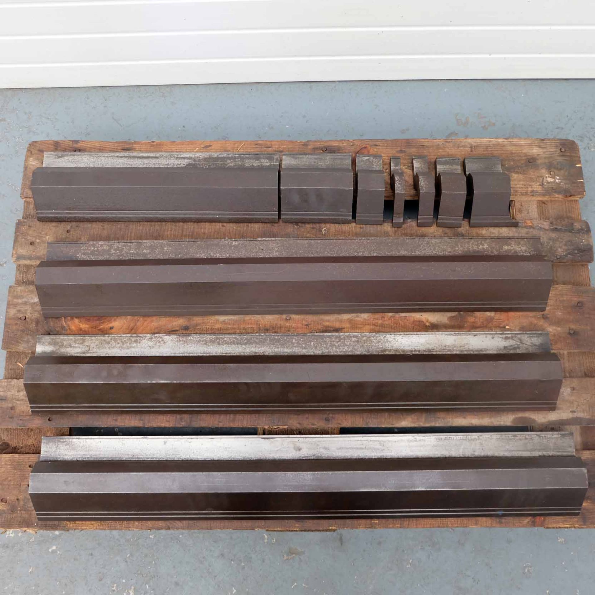 Set of Swan Neck Press Brake Tooling. Various Lengths. 3 x 1m. 1 x 500mm. 1 x 150mm. 1 x 100mm. 1 x - Image 2 of 6