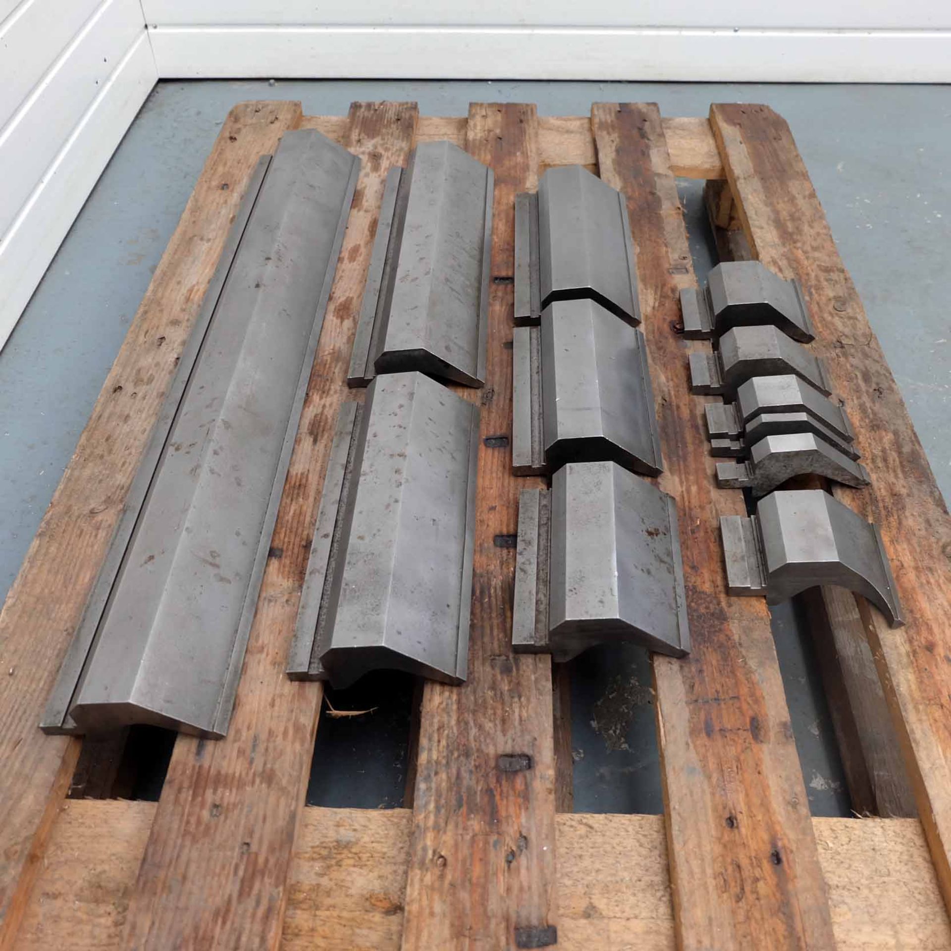 Set of Swan Neck Press Brake Top Tooling. Various Lengths. 835mm, 415mm, 300mm, 255mm, 200mm, 160mm, - Image 3 of 5