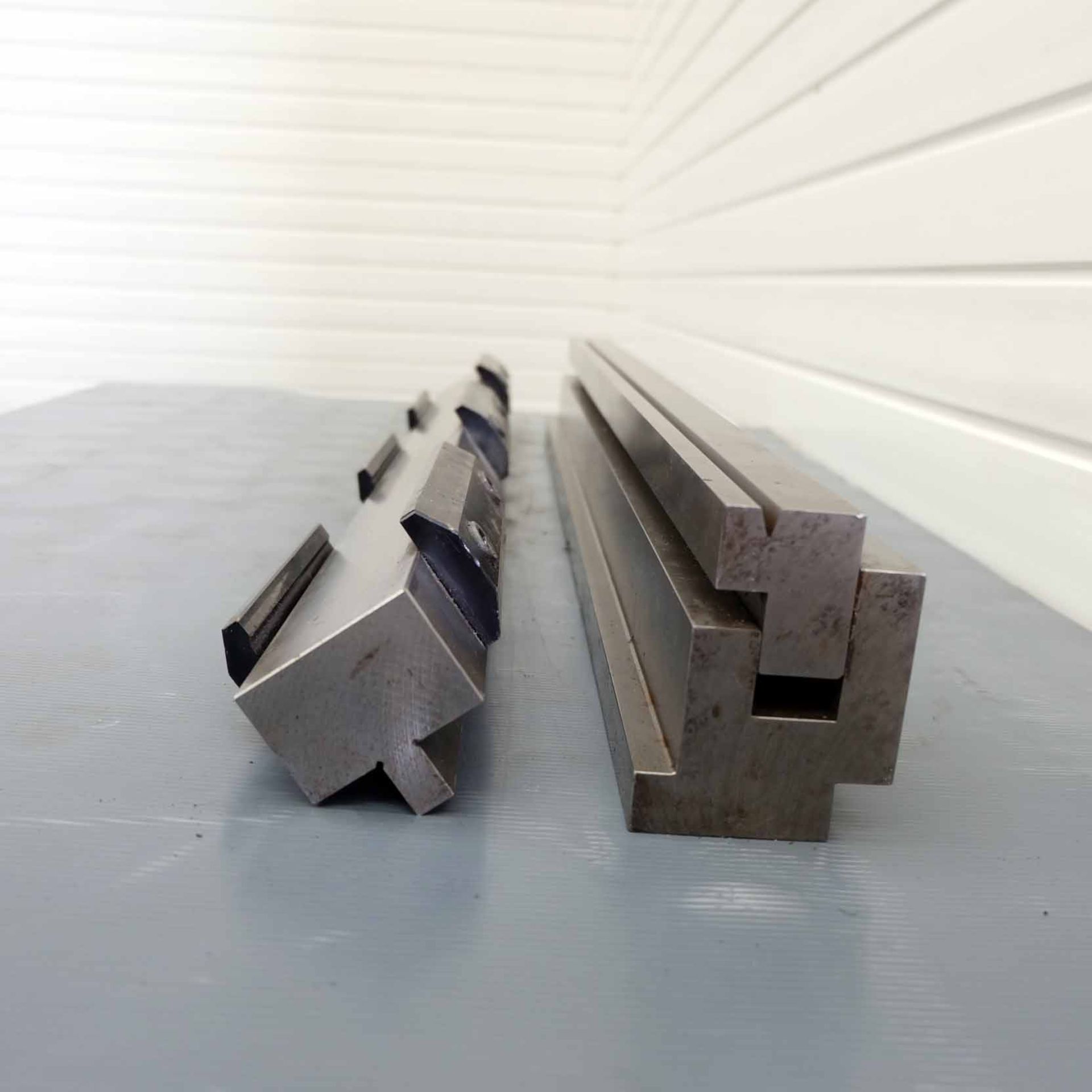 Spring Loaded Hemming Type Bottom Press Brake Tool. 1 x 835mm Long x 100mm High. 60mm Wide Base. 40m - Image 7 of 7