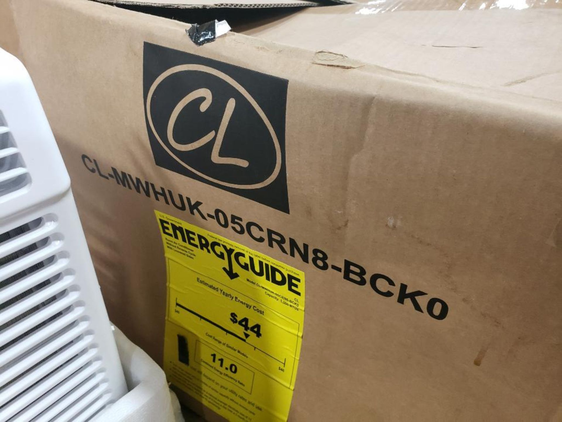 CL CL-MWHUK-05CRN8-BCK0 5000BTU window type air conditioner. 115V.