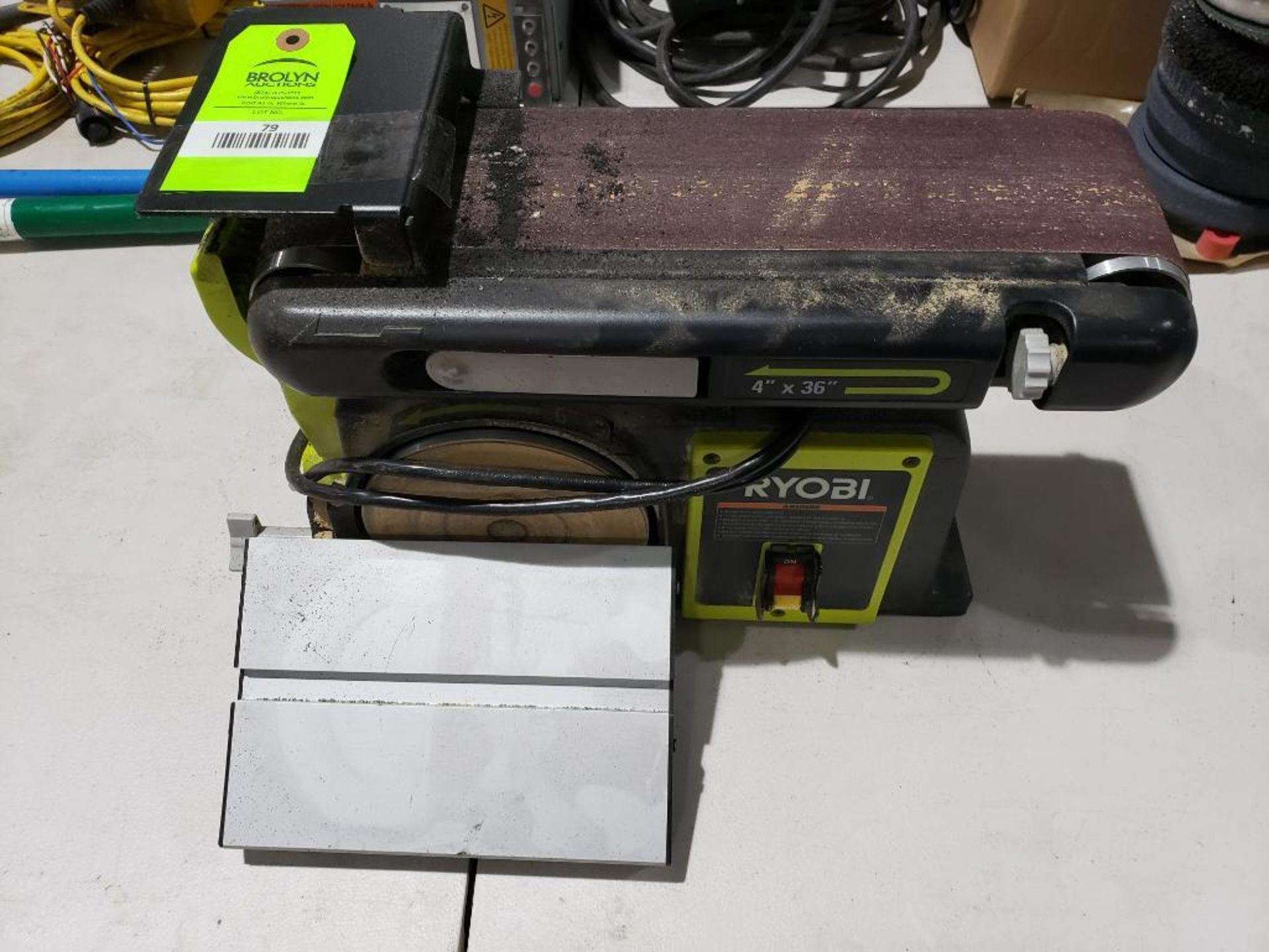 Ryobi combination belt and disc sander. Model number BD4601G. - Image 8 of 8