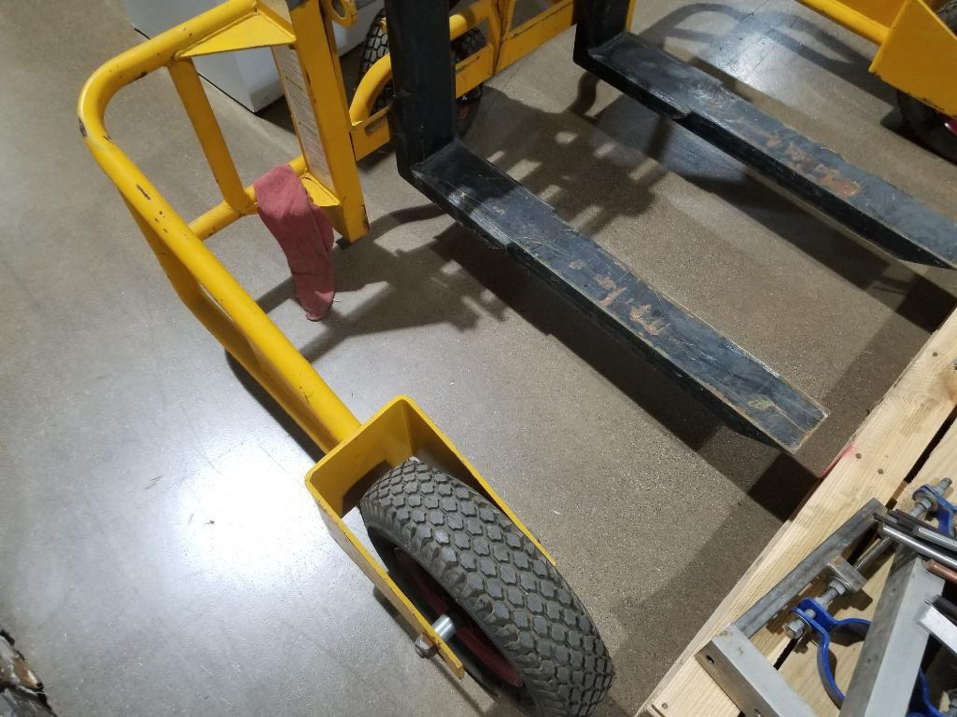 All terrain pallet jack. - Image 12 of 12