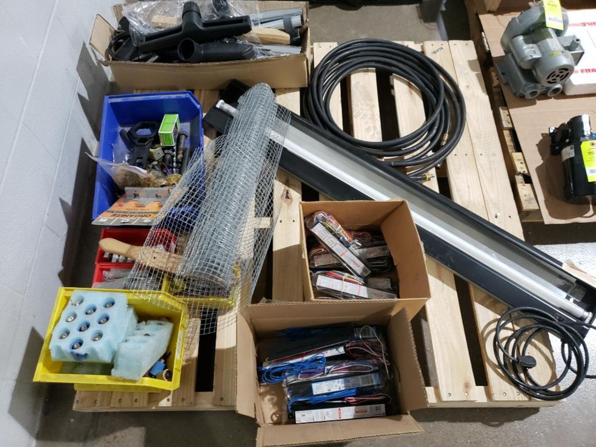 Pallet of assorted parts and hardware. - Image 11 of 11