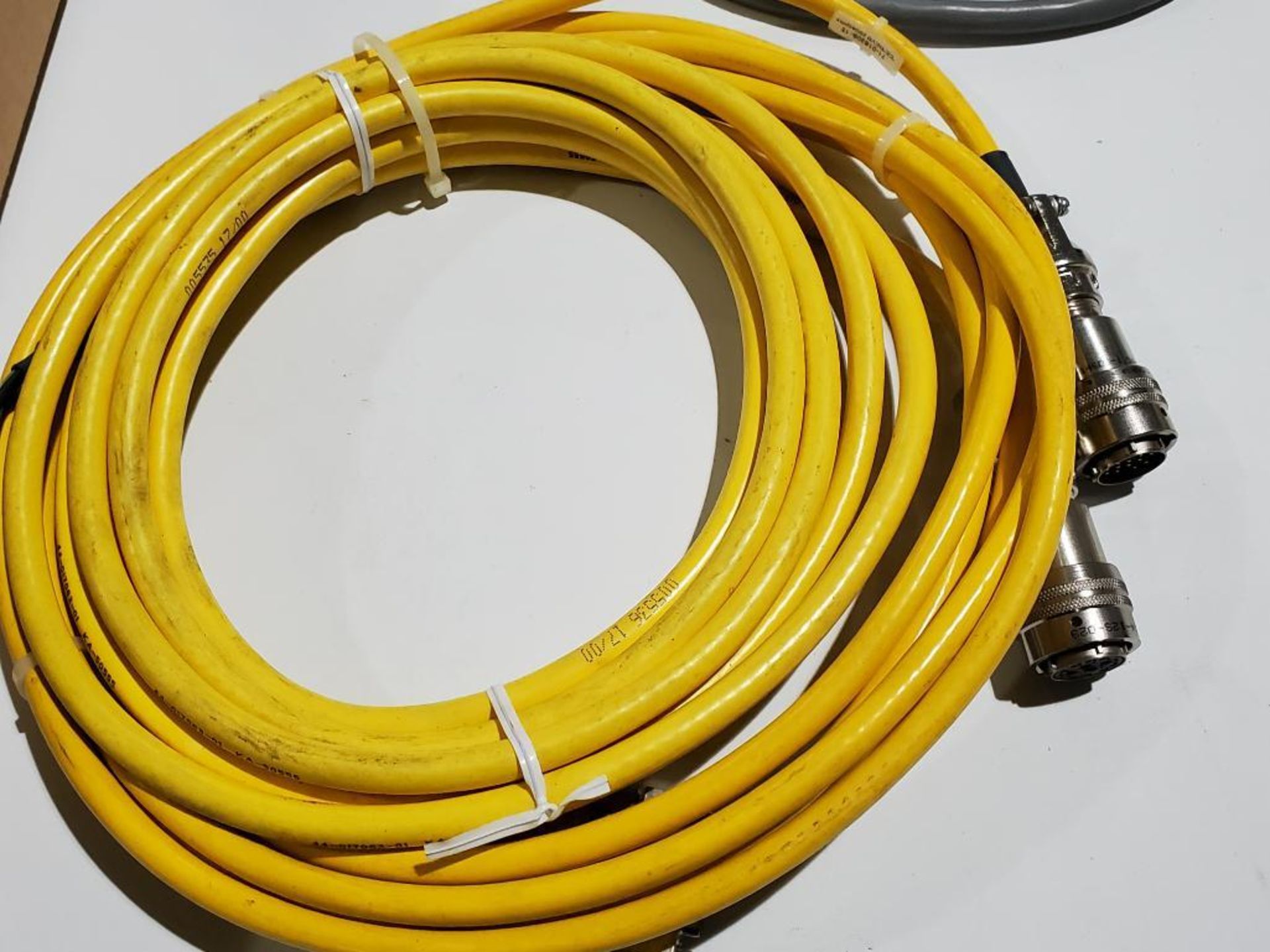 Assorted interconnect cables. - Image 8 of 9
