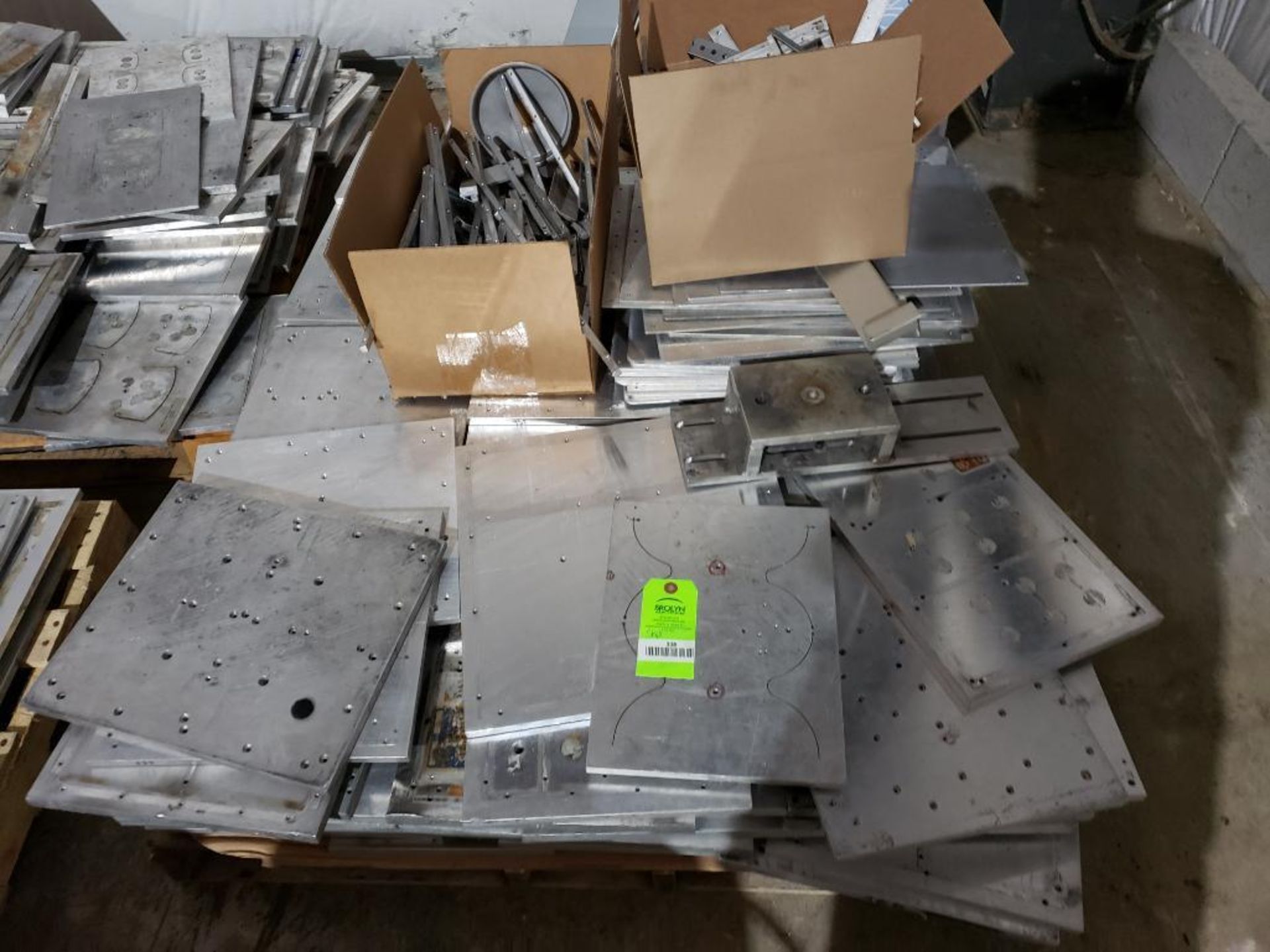 Large qty of plate aluminum removed from machines.