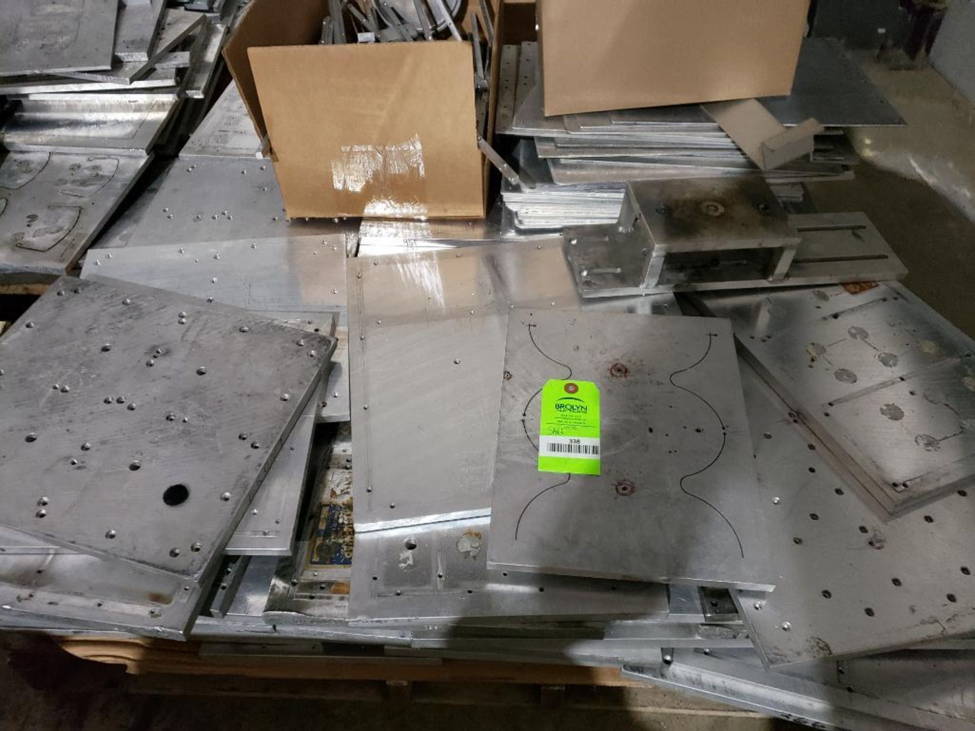 Large qty of plate aluminum removed from machines. - Image 4 of 8