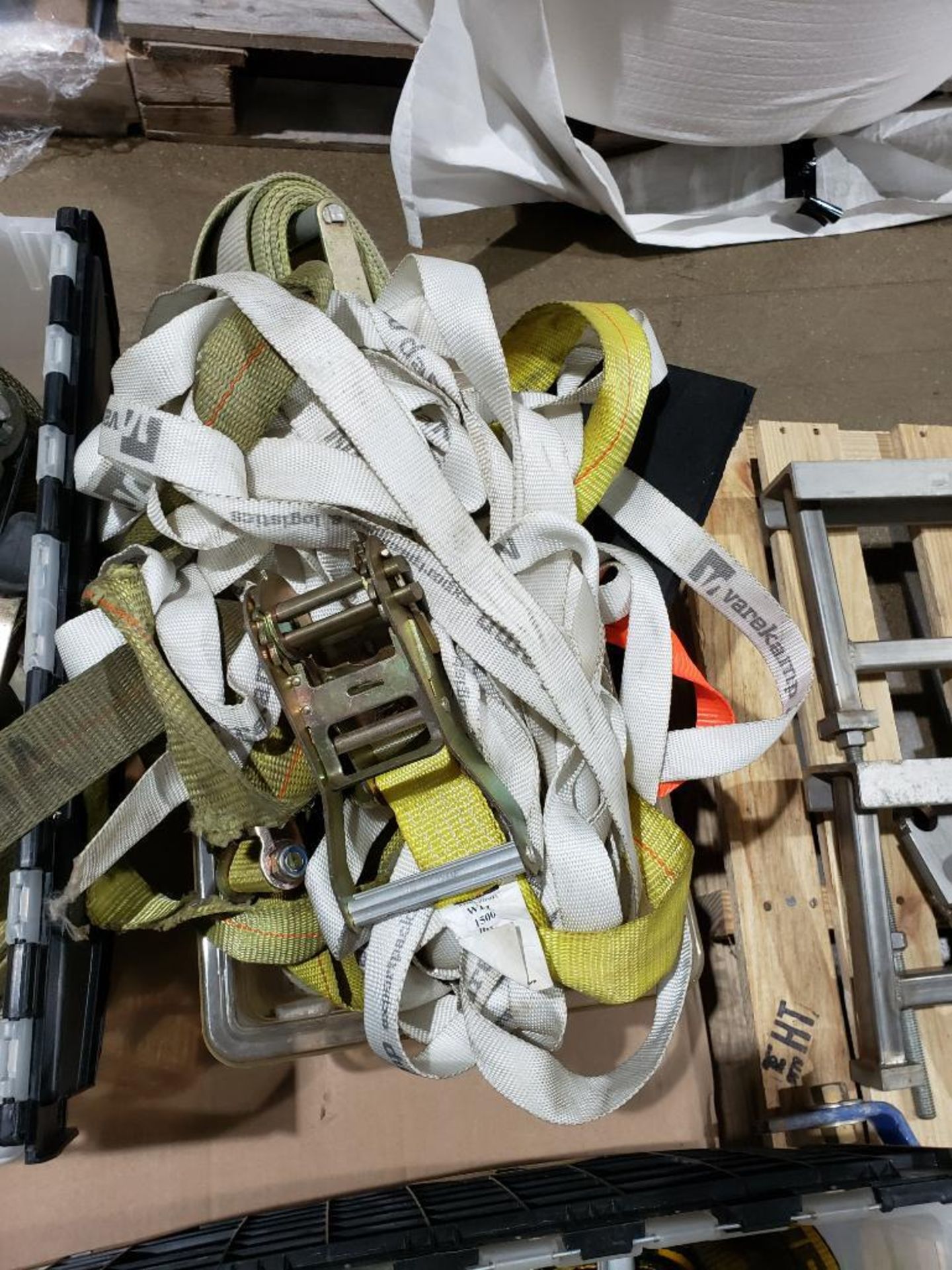 Large qty of ratchet straps and lifting straps. - Image 6 of 7