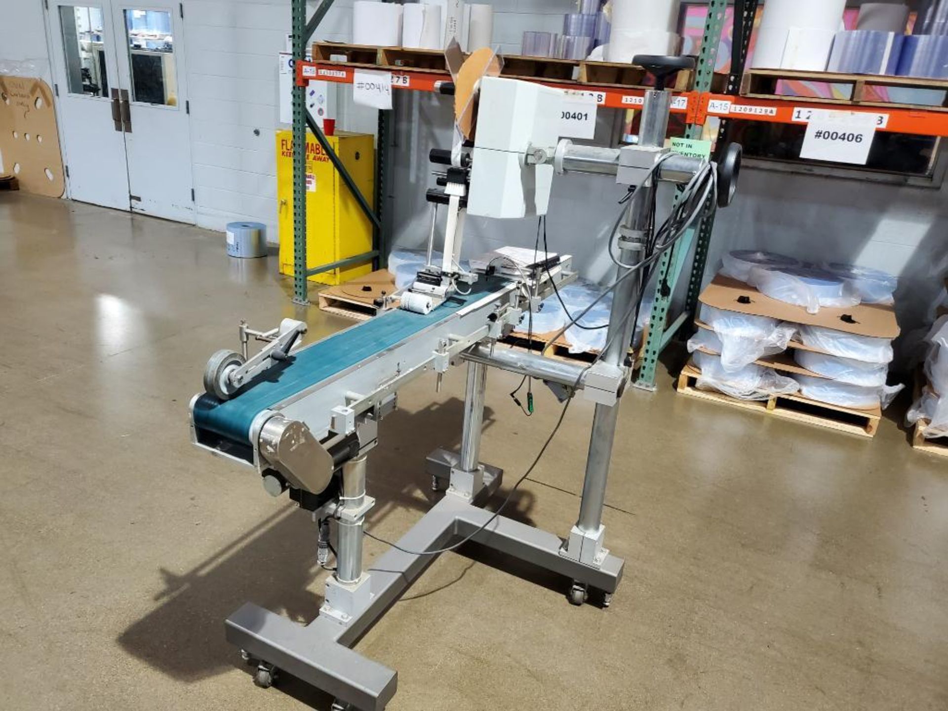 Accraply labeling machine with conveyor. Model 230. - Image 11 of 12