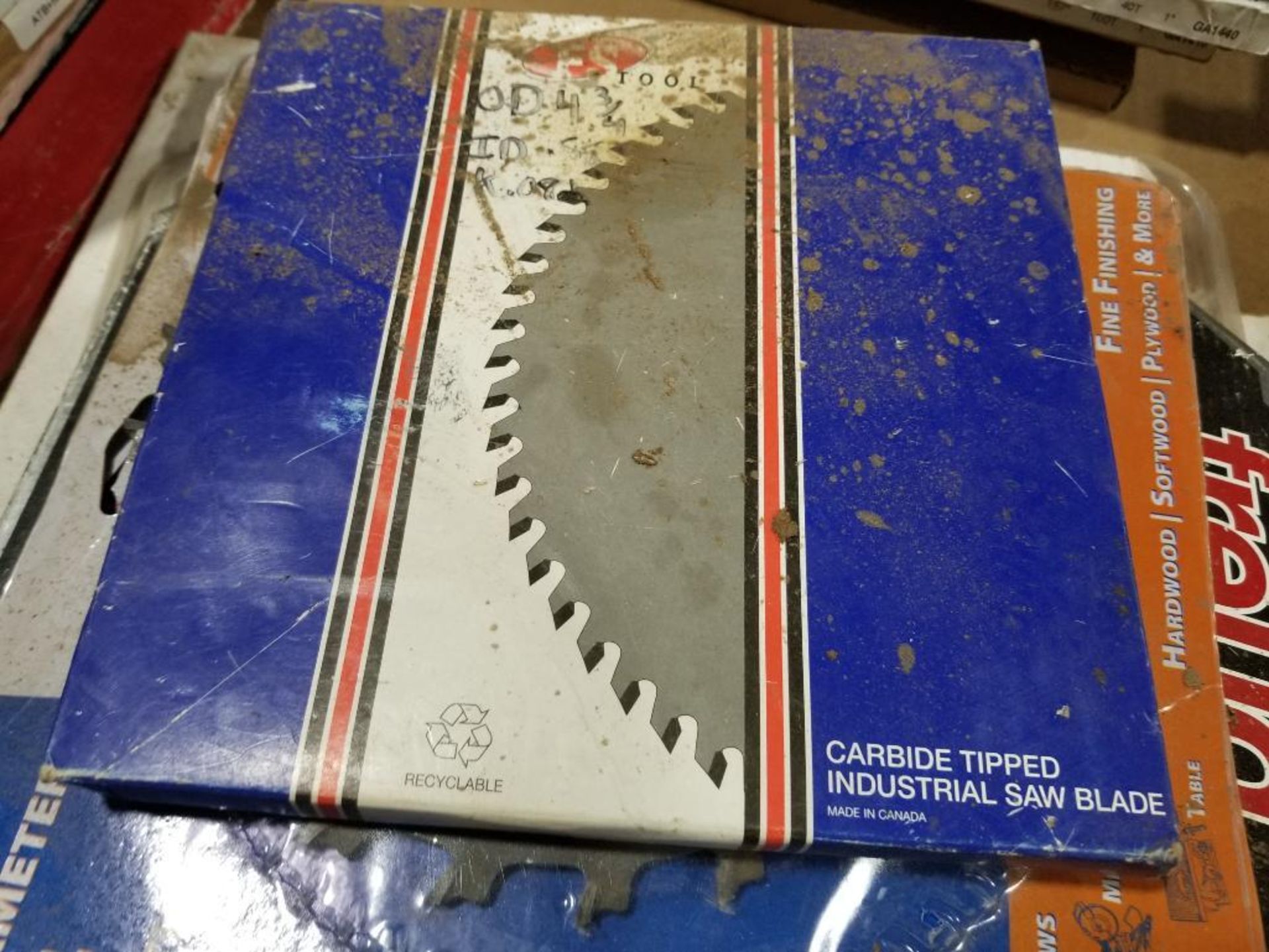 Large assortment of saw blades. - Image 3 of 6