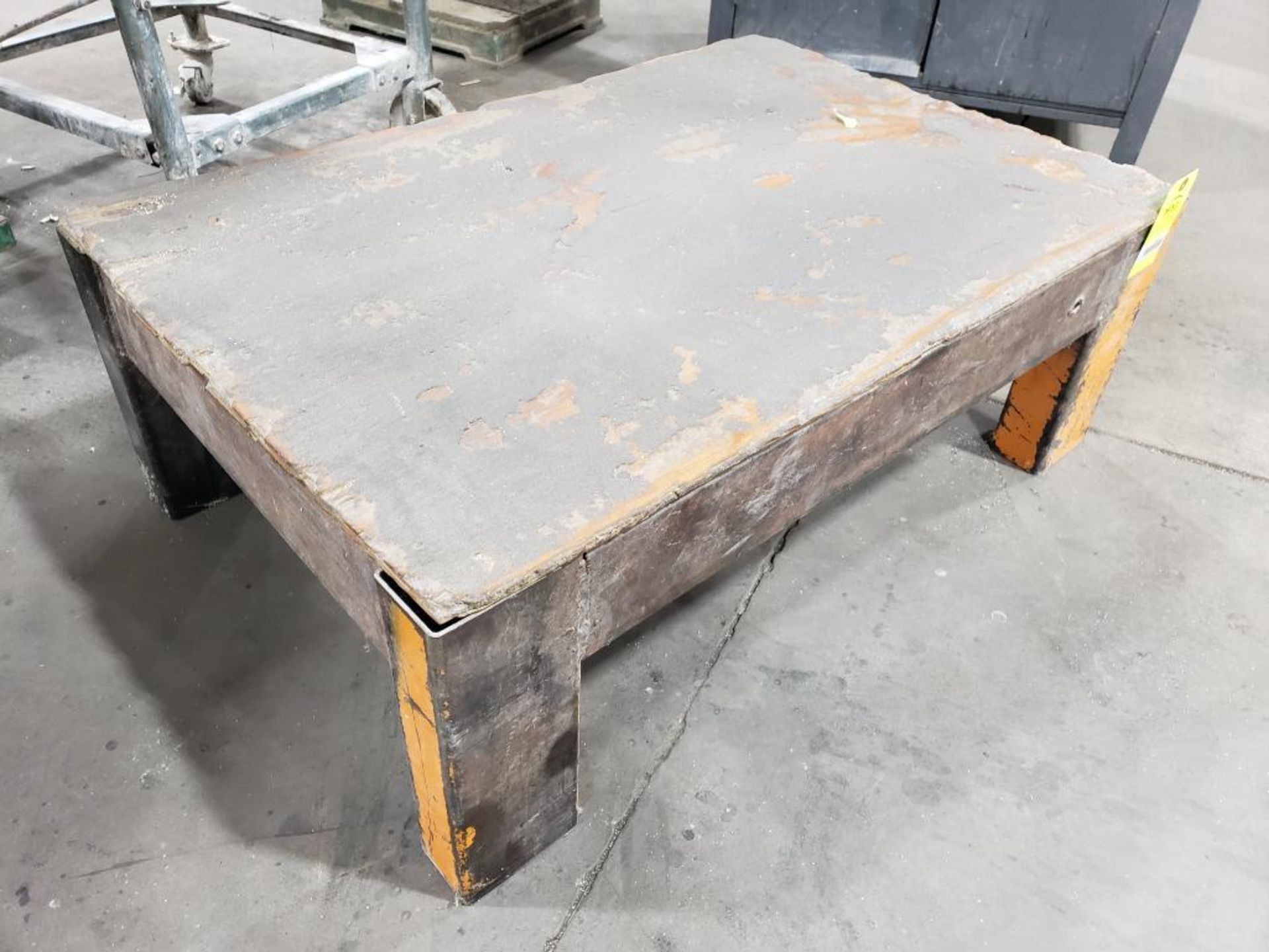 Steel shop platfrom. (wood top) - Image 2 of 3