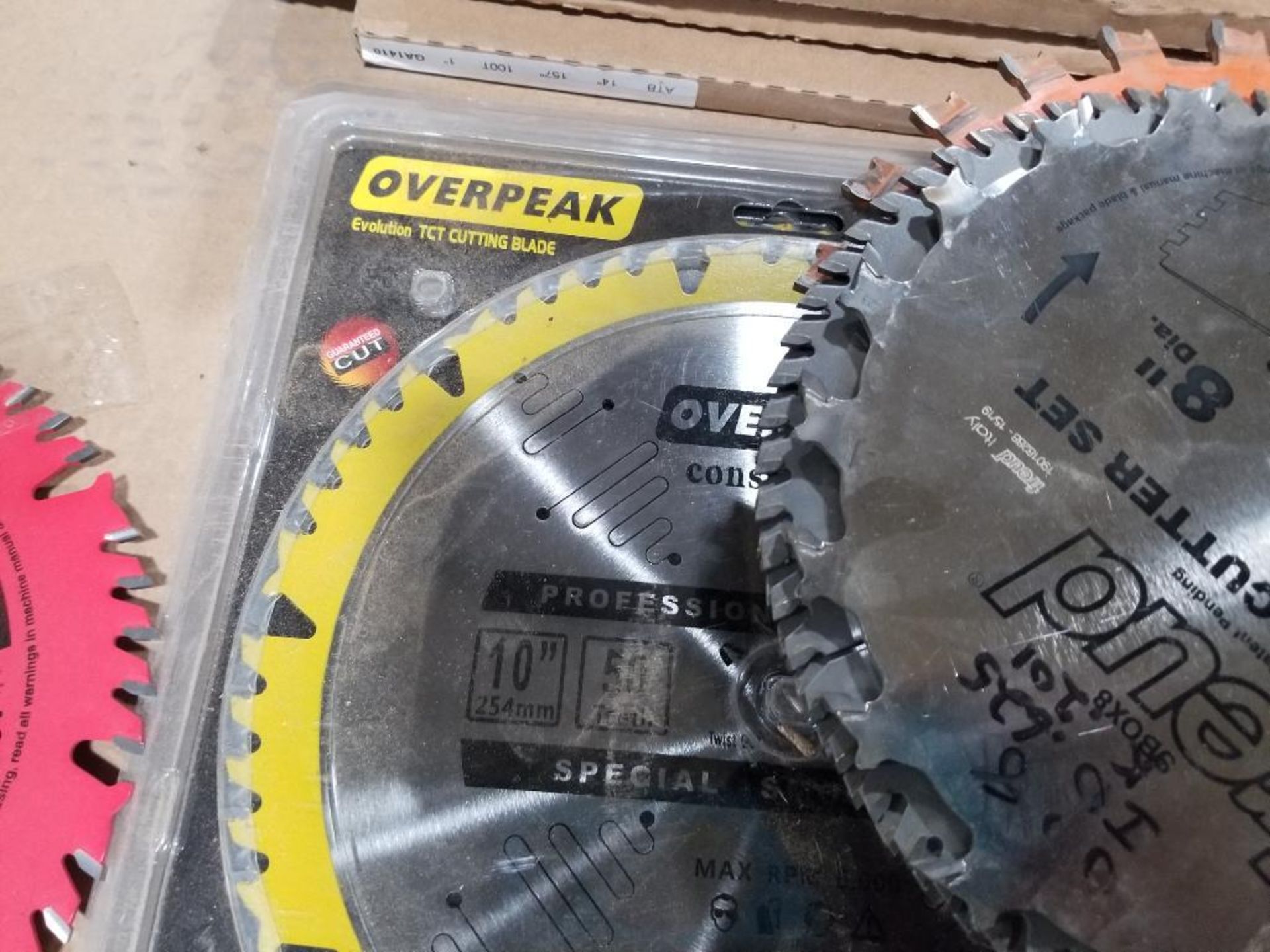 Large assortment of saw blades. - Image 4 of 5