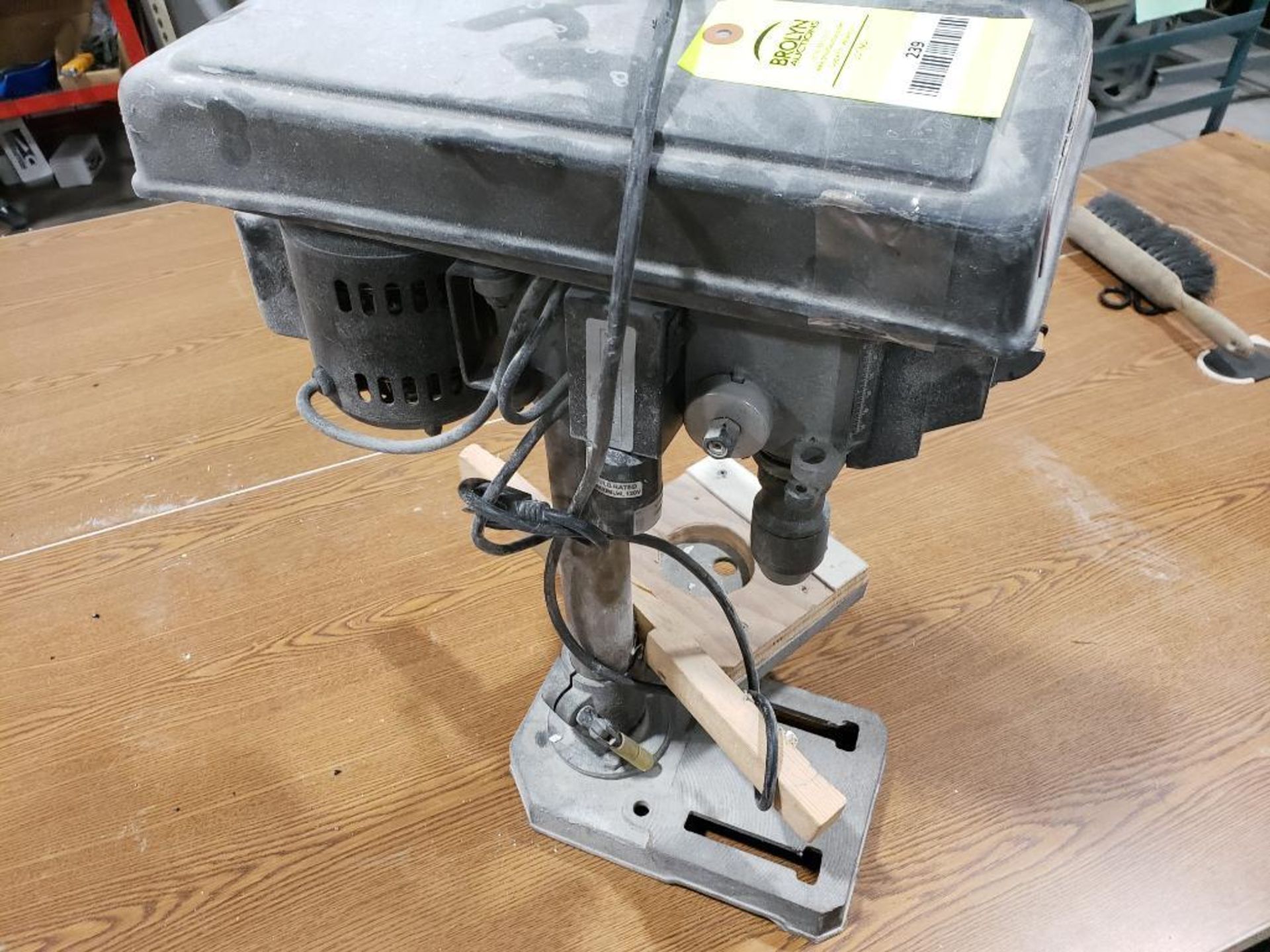 Central Machinery 8in drill press.