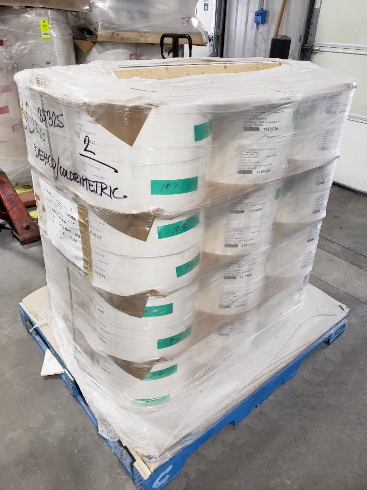 Pallet of backer paper. Large qty of rolls. Could be used for packing material. - Image 3 of 3