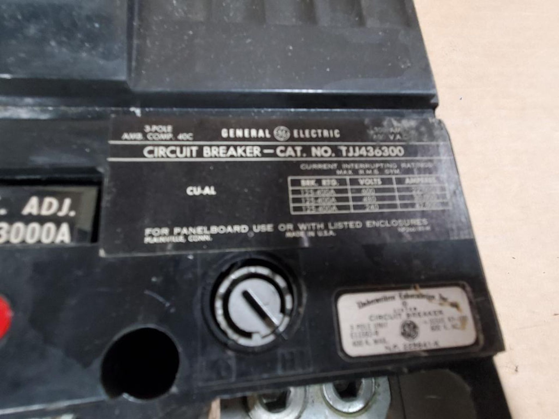 Qty 2 - 300 amp GE molded case breaker. Catalog TJJ436300. - Image 5 of 6