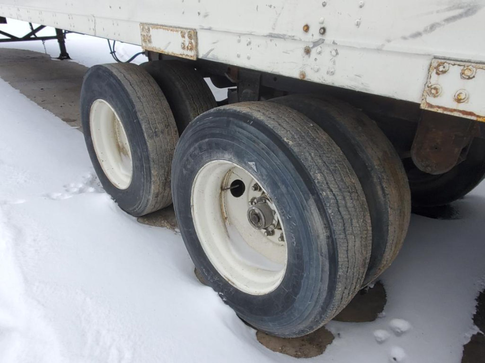 Storage trailer. Approx 34ft long. This unit is considered storage only and is not titled. - Image 20 of 20