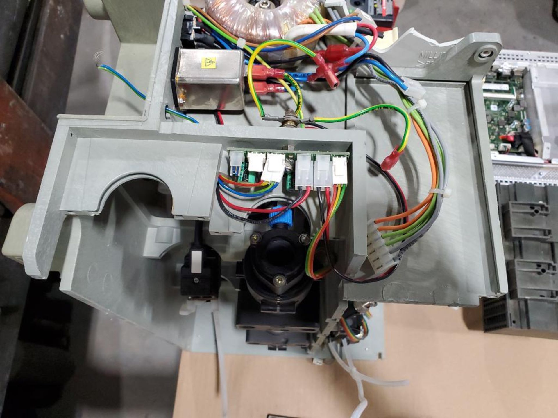 Parts / Repairable electrical lot. - Image 10 of 19