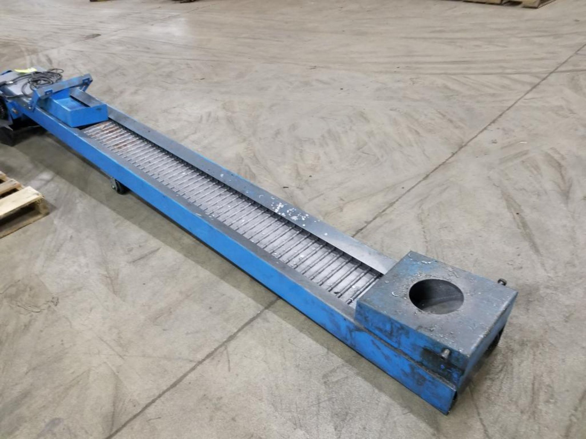Magnetic conveyor unit. 133in long x 12in wide. - Image 6 of 6