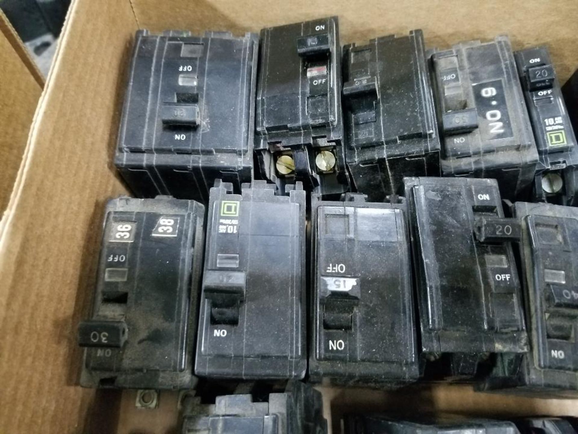 Assorted molded case breakers. - Image 6 of 9