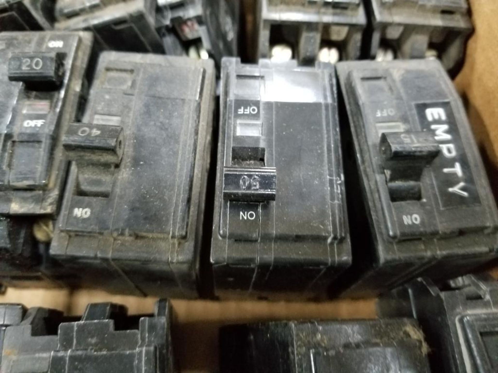 Assorted molded case breakers. - Image 4 of 9