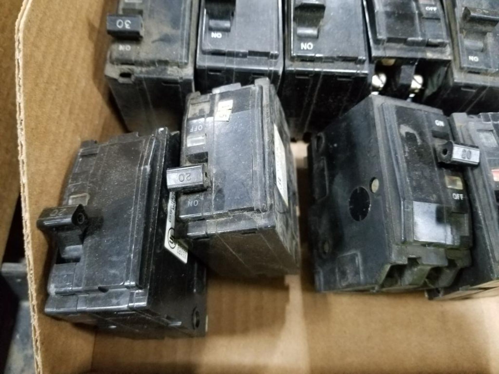 Assorted molded case breakers. - Image 7 of 9