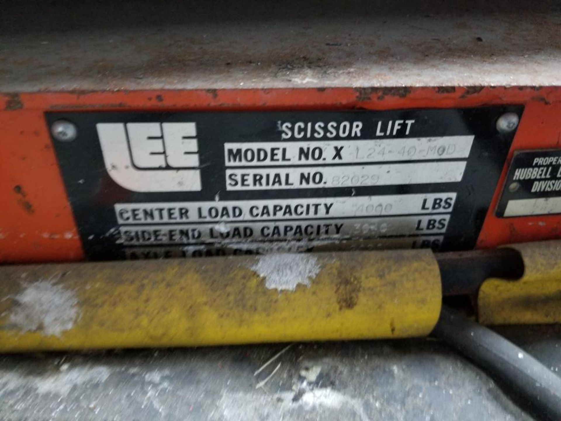 3000lb Lee Presto scissor lift table on casters. Model XL38-30. 110v single phase. - Image 3 of 5