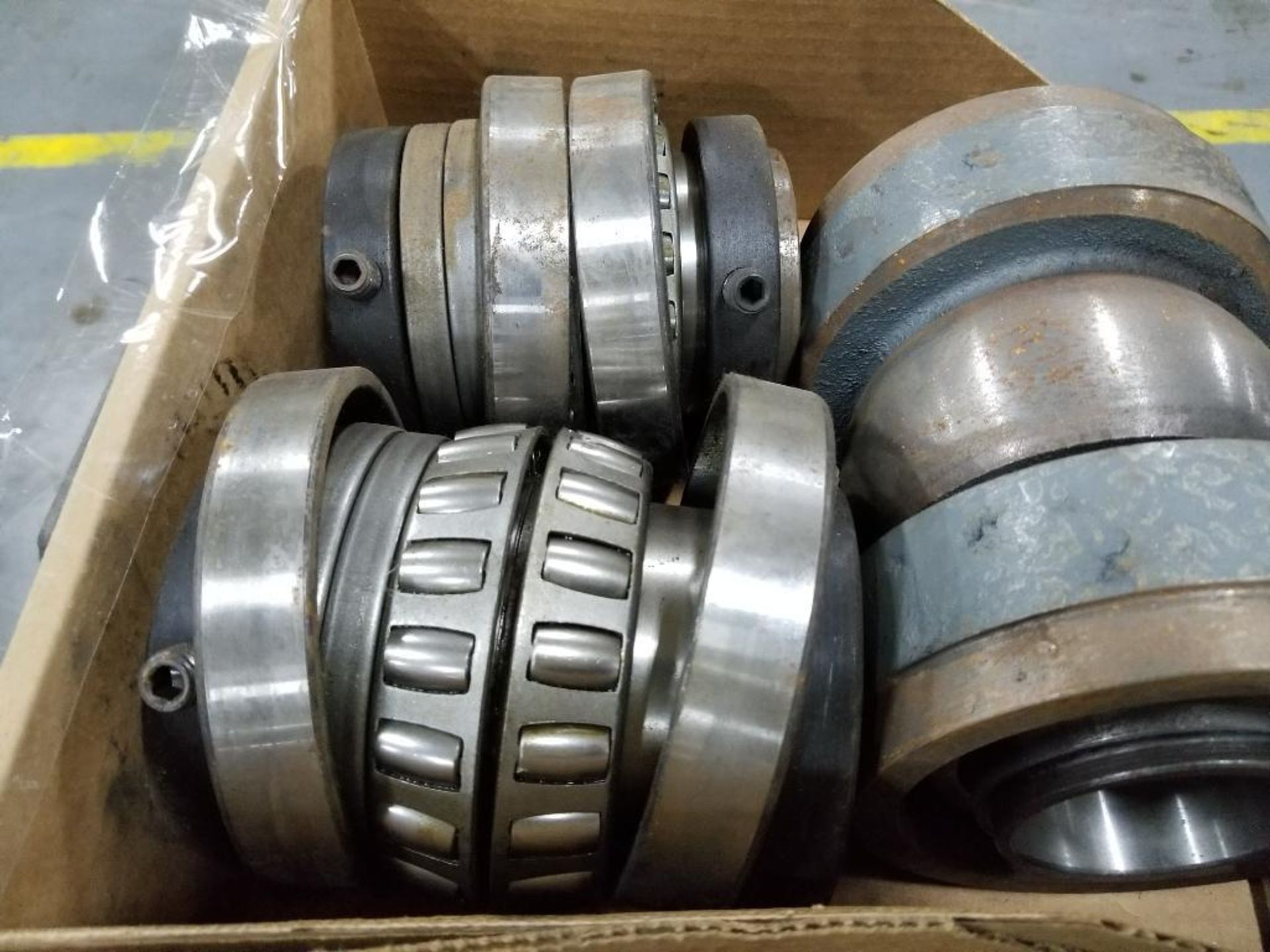 Large assortment of bearings without boxes. - Image 10 of 14