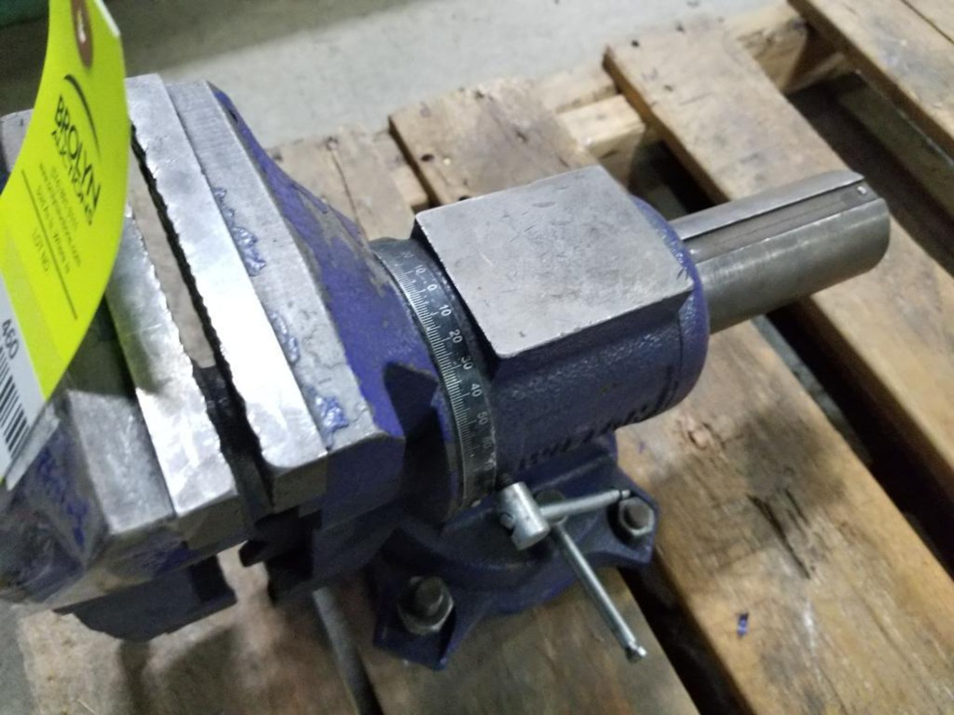 Wilton swivel bench vise. - Image 5 of 6