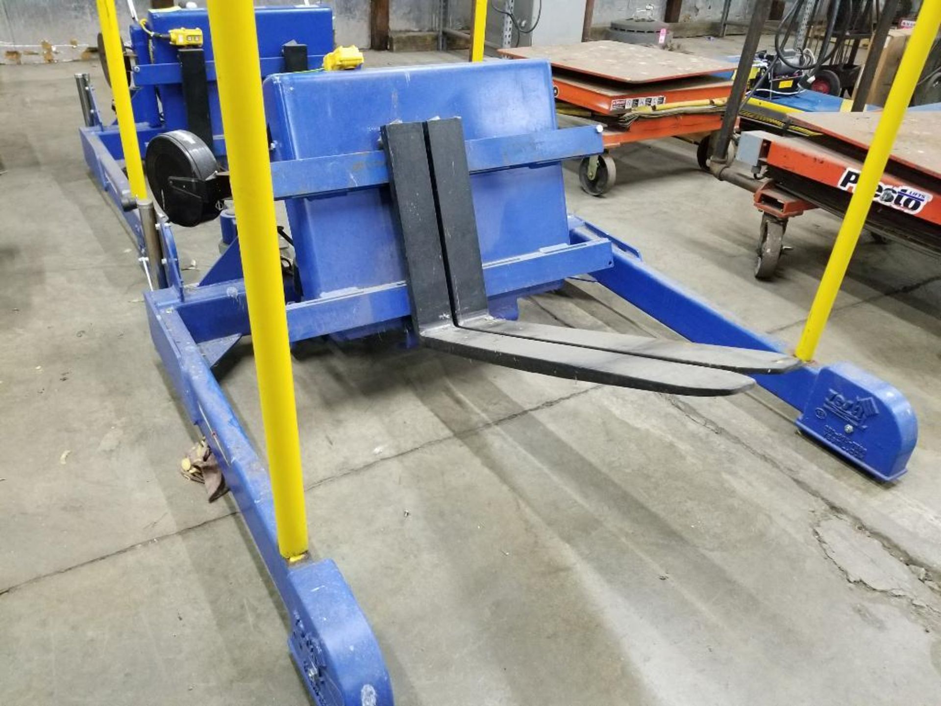 Vestil power pallet tipping cart. Rechargeable. - Image 2 of 8