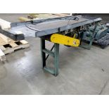 Power conveyor table.