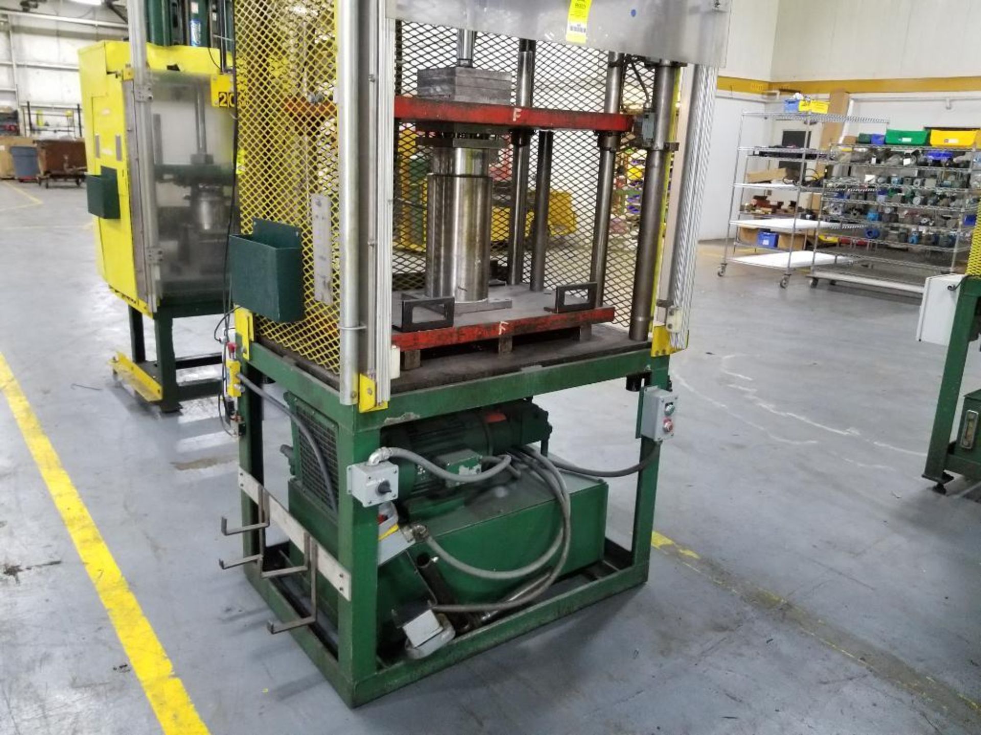 15 ton Hydraulic press. 10hp hydraulic power pack. 3 phase. Stroke 10in (est). 2in ram diameter.