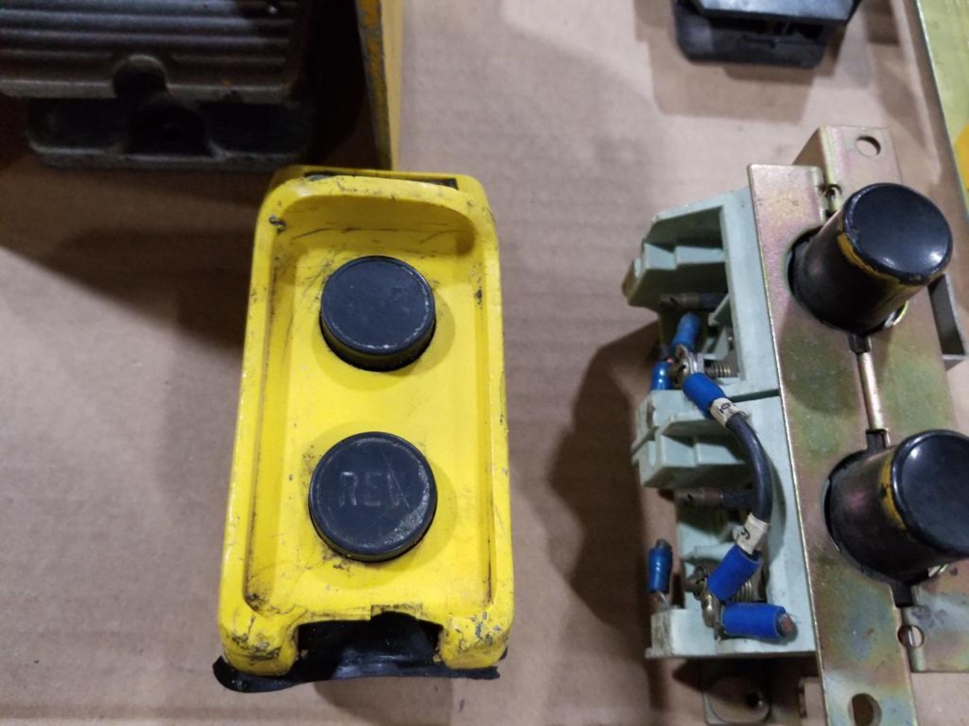 Assorted electrical controls. - Image 3 of 15
