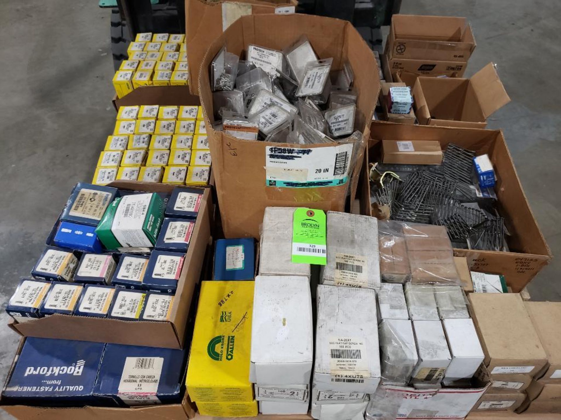 Pallet of assorted parts and electrical. - Image 2 of 18