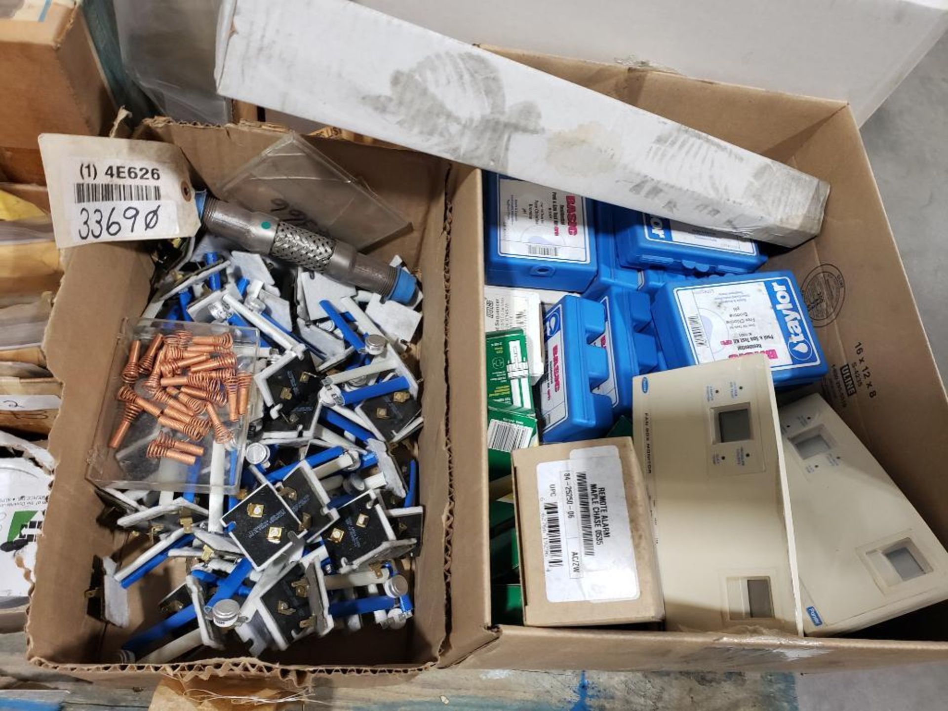 Pallet of assorted parts and electrical. - Image 9 of 11