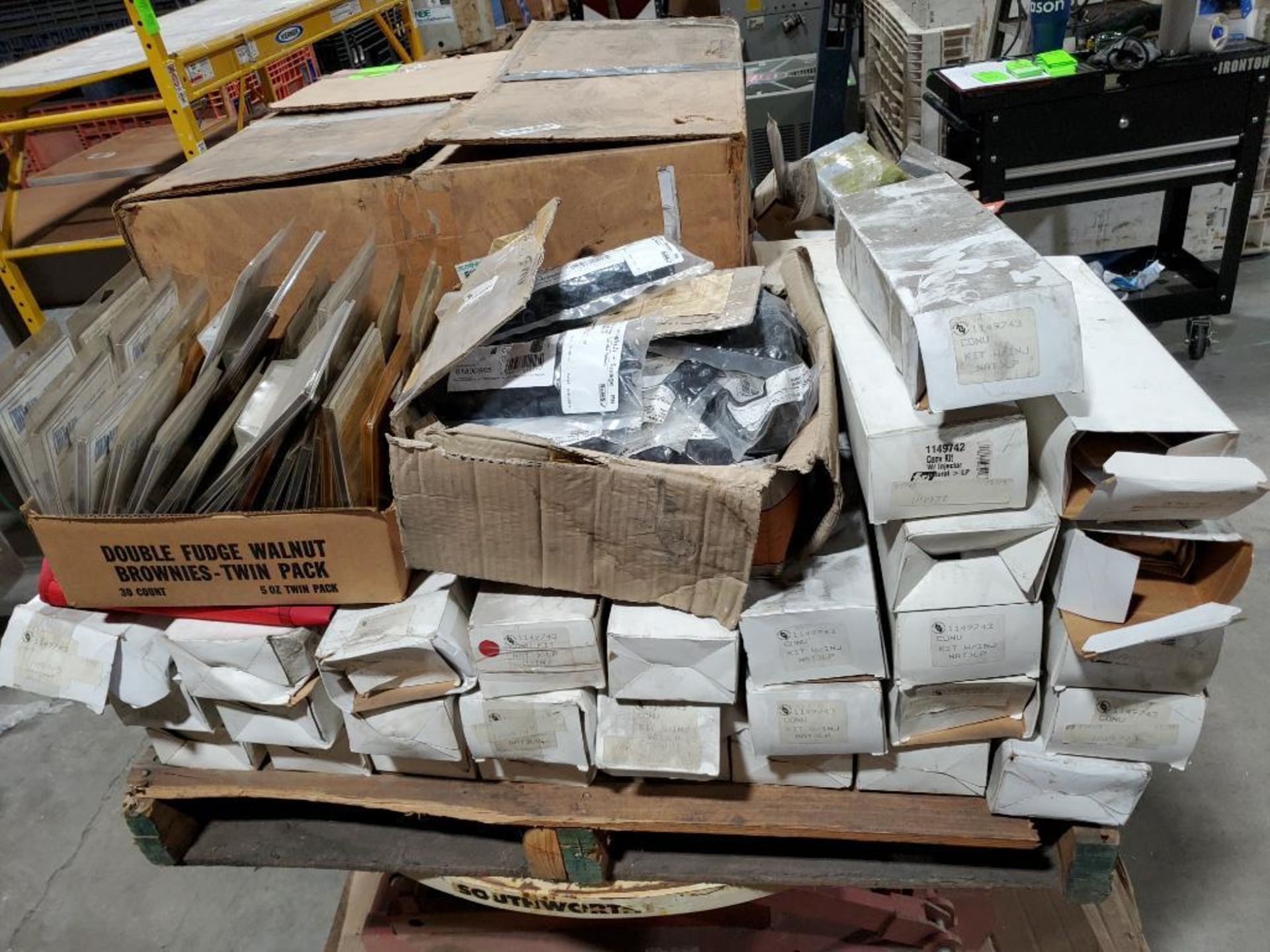 Pallet of assorted parts and electrical. - Image 13 of 21