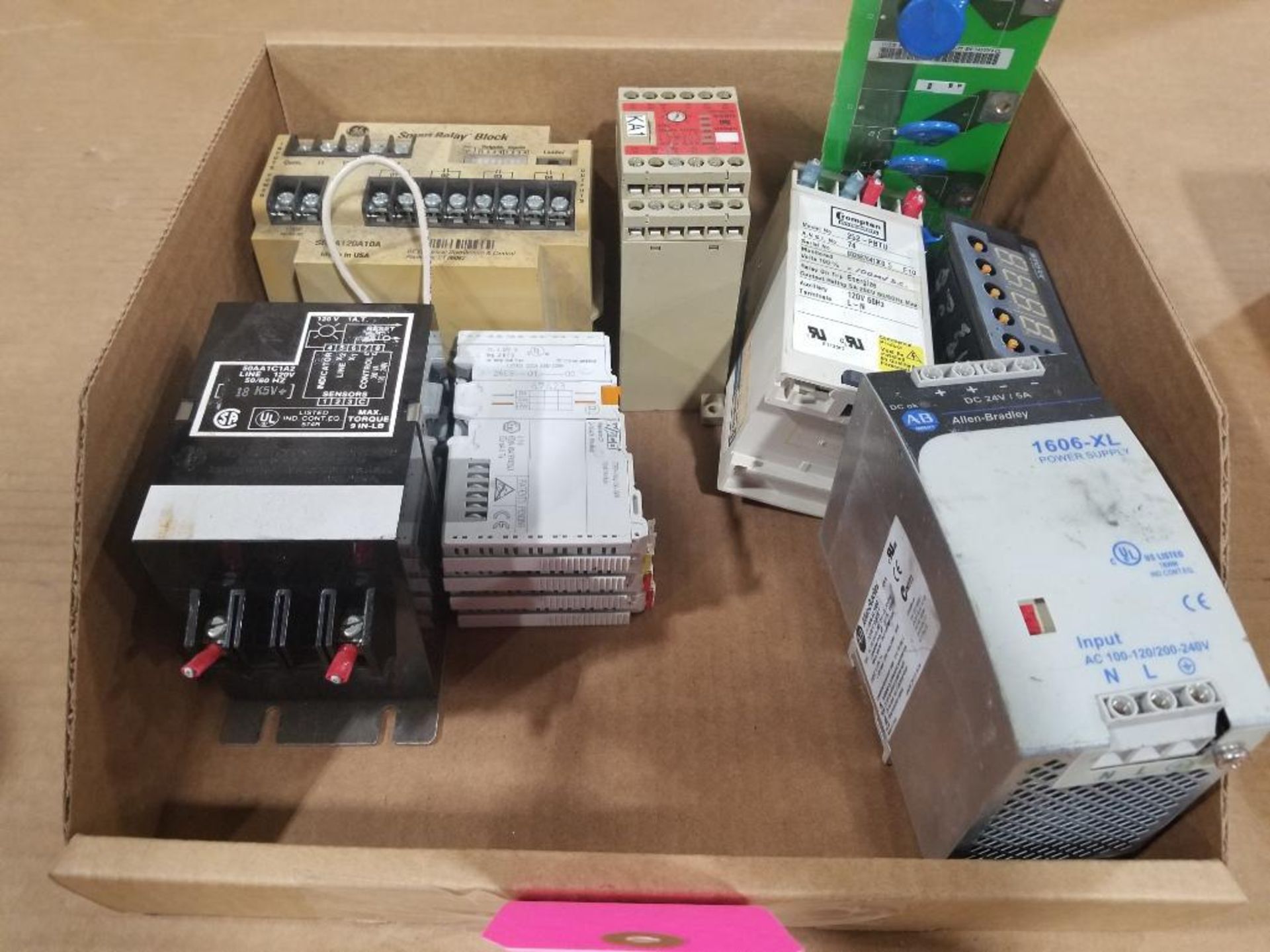 Assorted power supplies and electrical. - Image 8 of 9