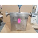 Basis MicroMotion mass flow meter. Model F200SI341SU.