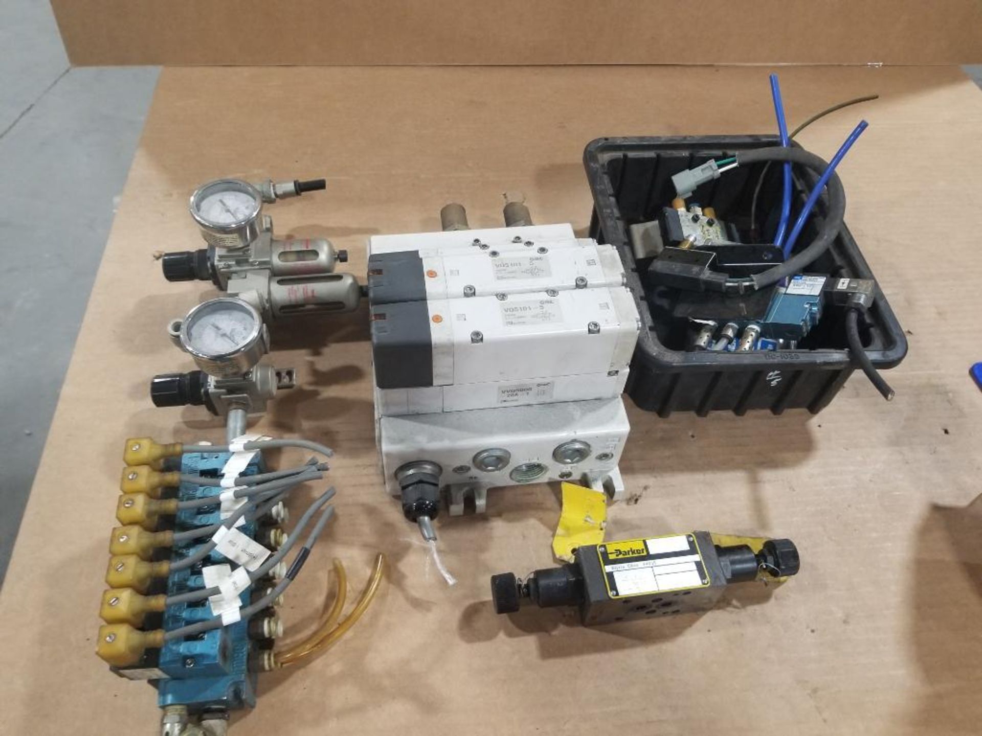 Assorted pneumatic valves and parts. - Image 9 of 9