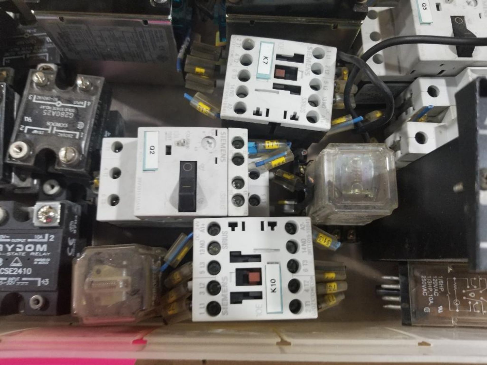 Large assortment of electrical. - Image 5 of 12