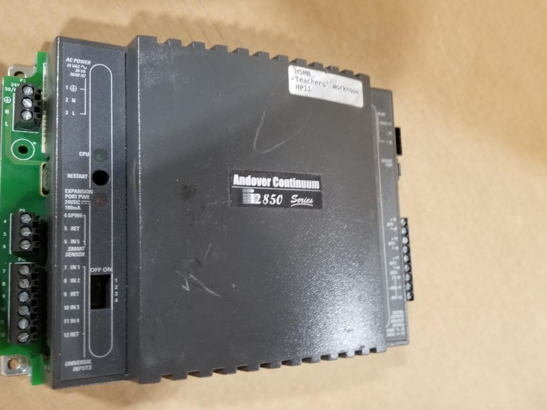 Qty 2 - Schneider Electric controller. Andover Continuum. Model B3920 and i2851. - Image 8 of 9