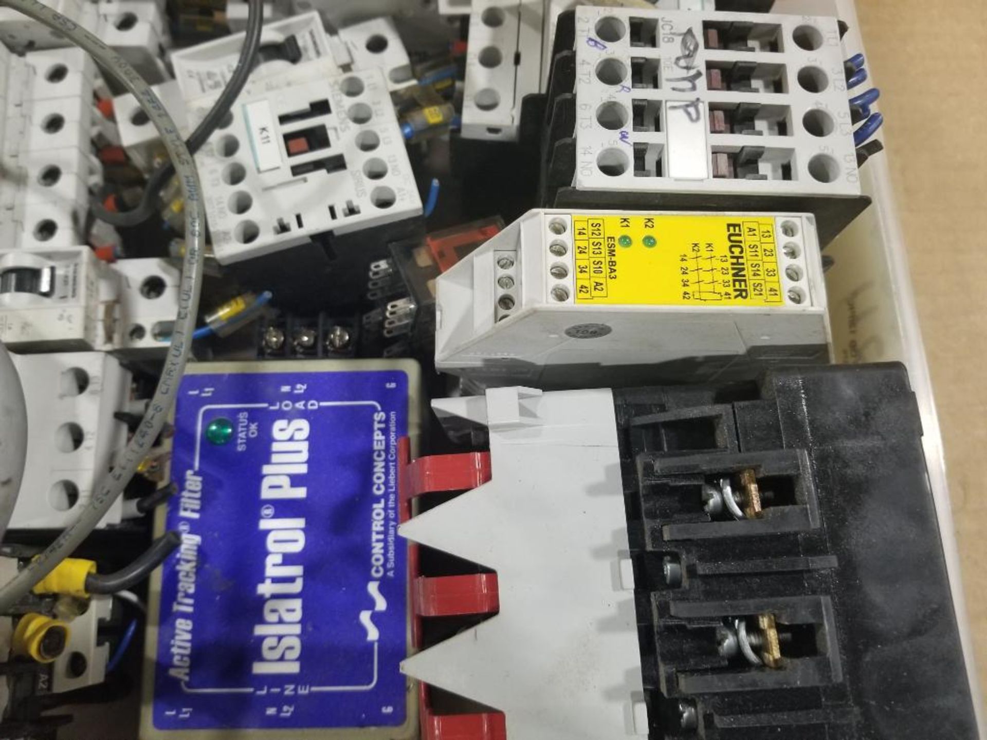 Large assortment of electrical. - Image 3 of 13