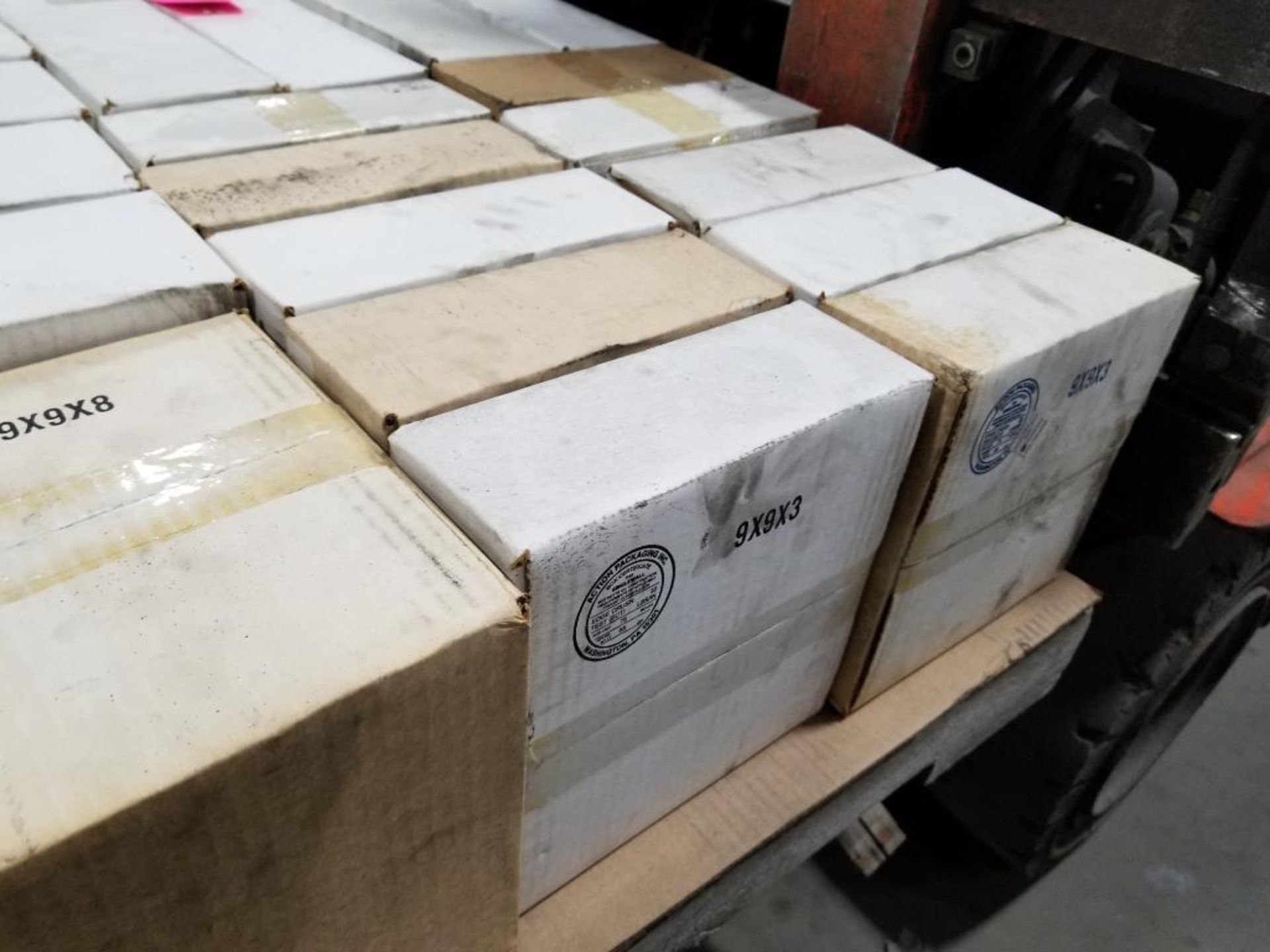 Pallet of assorted parts and hardware. - Image 14 of 17