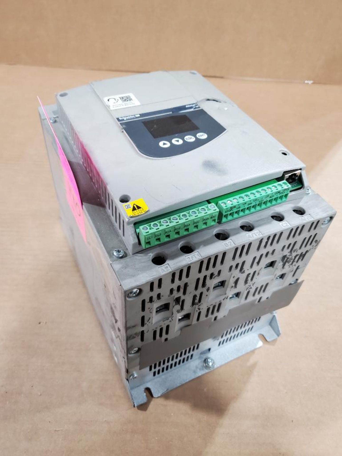 25hp Schneider Electric Altistart 48 drive. Part number ATS48D62Y.