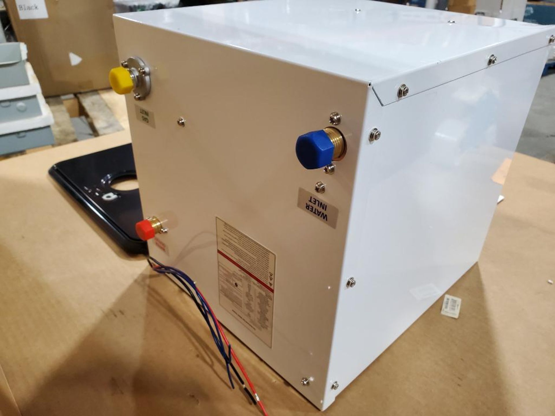 RV On-Demand gas water heater. Model JSQ-C1. - Image 6 of 7